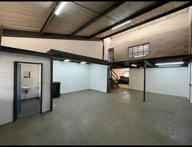 INDUSTRIAL PROPERTY TO RENT IN HENNOPSPARK